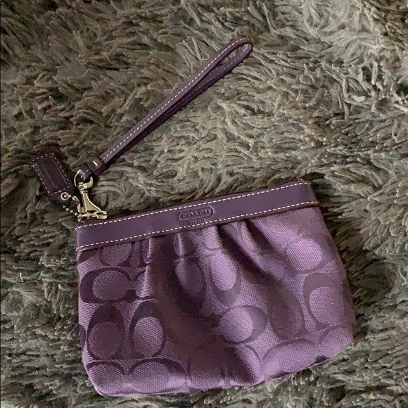 Handbags - 3/$20 Coach wristlet